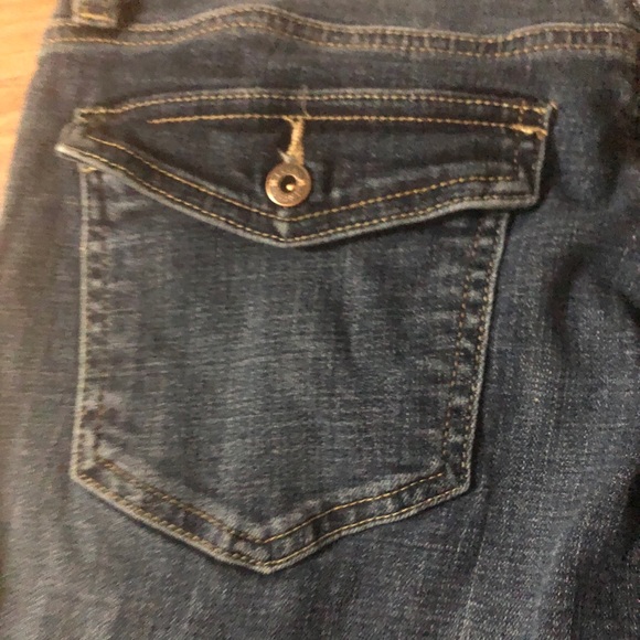LUCKY BRAND SWEET MID RISE CROP JEANS size 4 - Picture 4 of 9